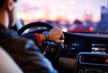 دفع المال لاستخراج رخصة قيادة